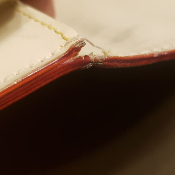 Louis Vuitton wallet - Picture 16 of 17